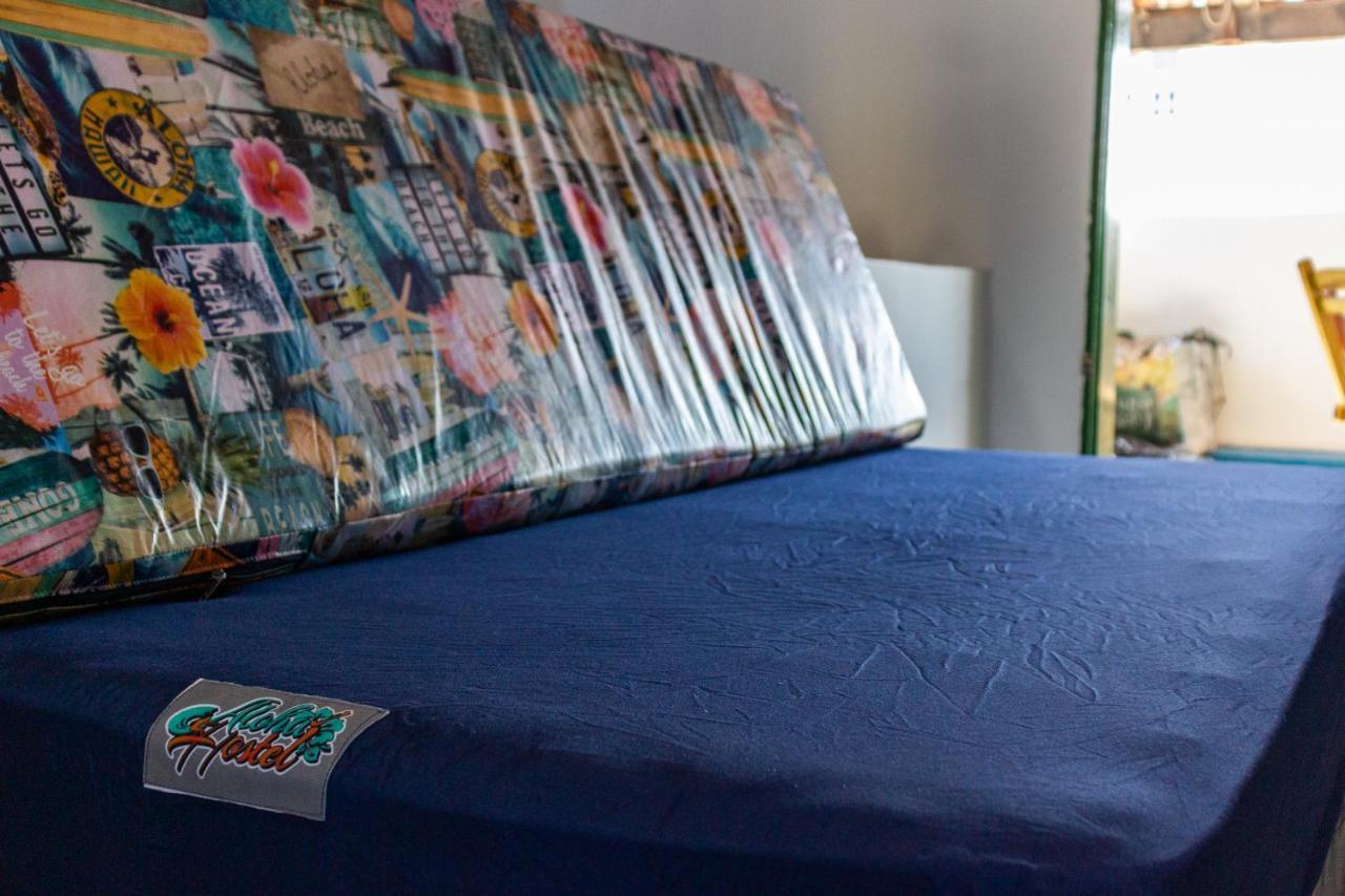 Hostel Aloha Pinhoes *